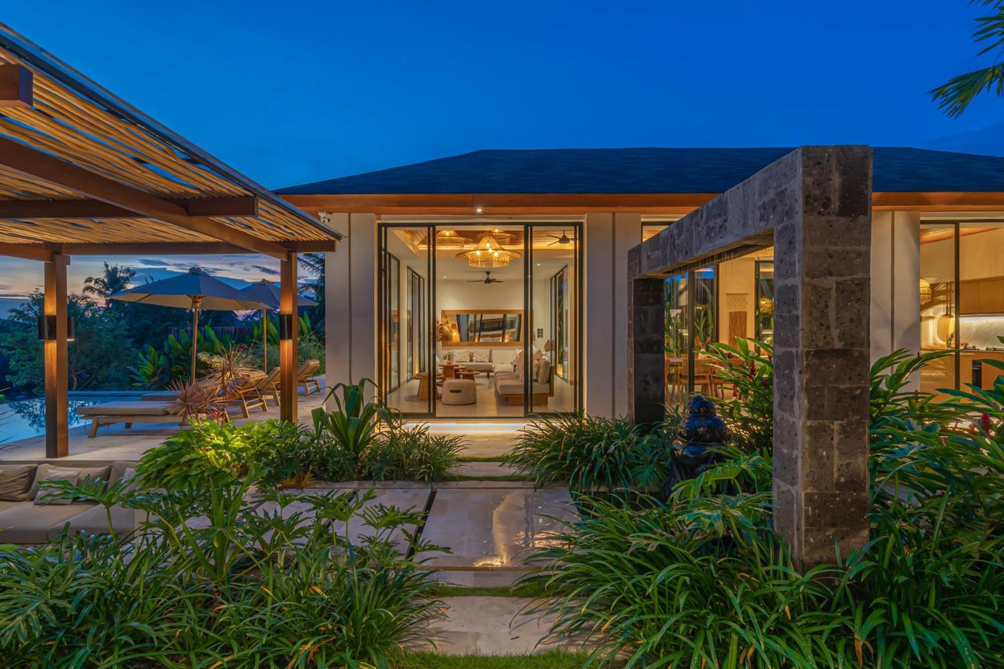 Rosita - Stunning 5br - Sauna, Gym, Rice Field Views Villa Ubud