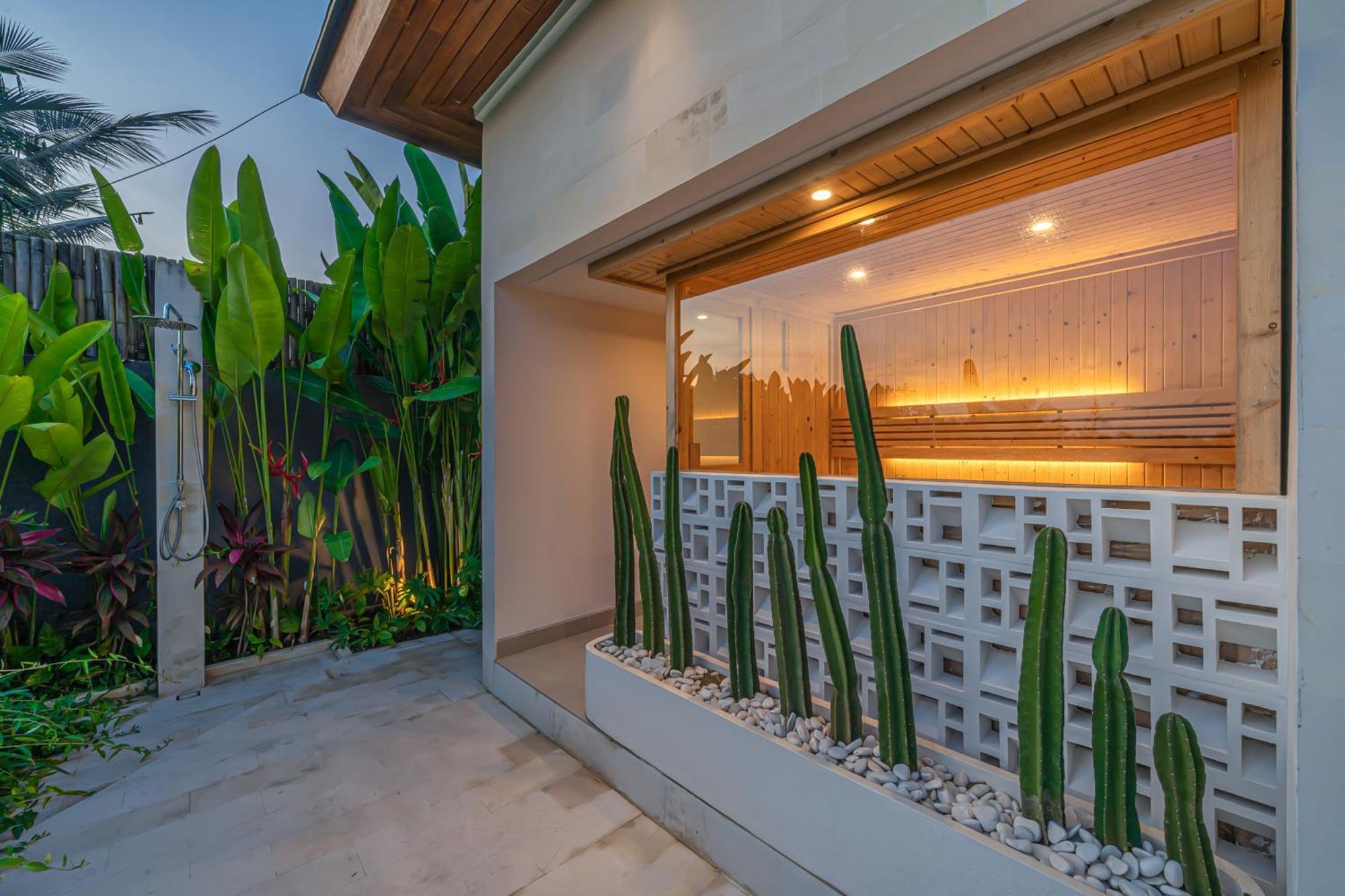 Rosita - Stunning 5br - Sauna, Gym, Rice Field Views * Ubud